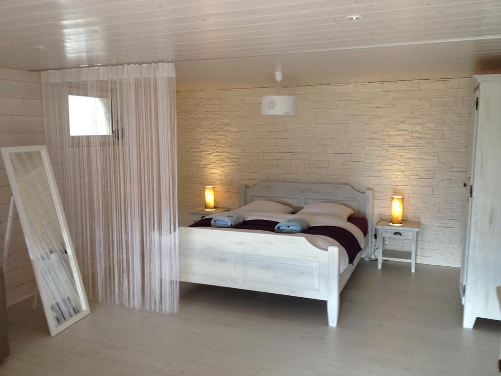 Bnb Valais - By La Sittelle Grimisuat Kamer foto
